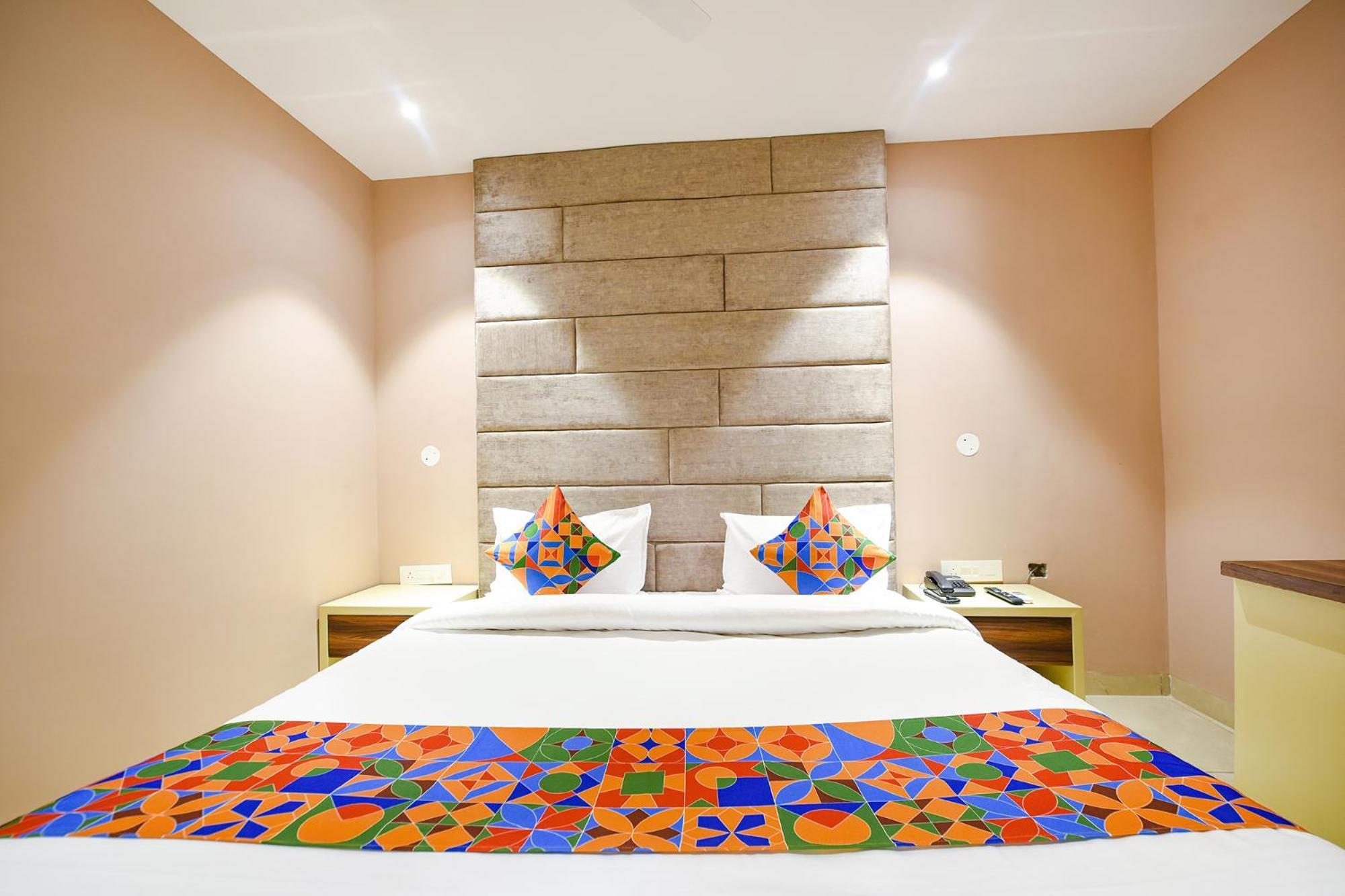 Fabhotel Supreme Suites Ludhiana Exterior photo