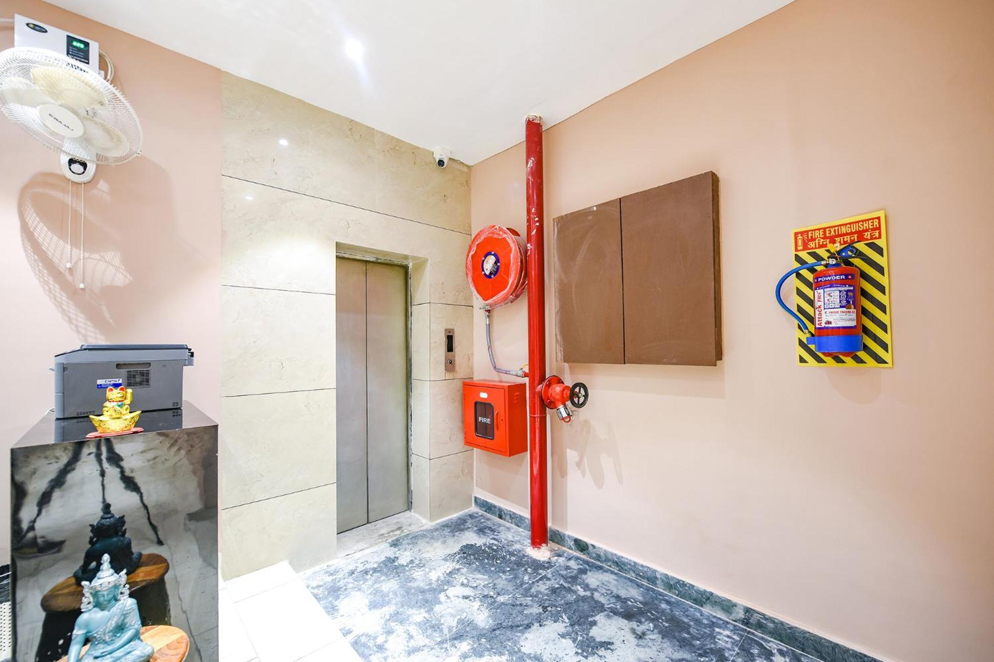 Fabhotel Supreme Suites Ludhiana Exterior photo
